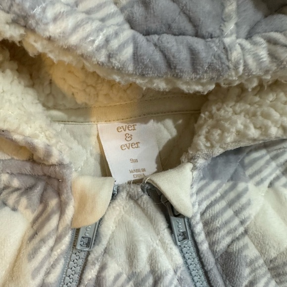 Snowsuit - Picture 2 of 3